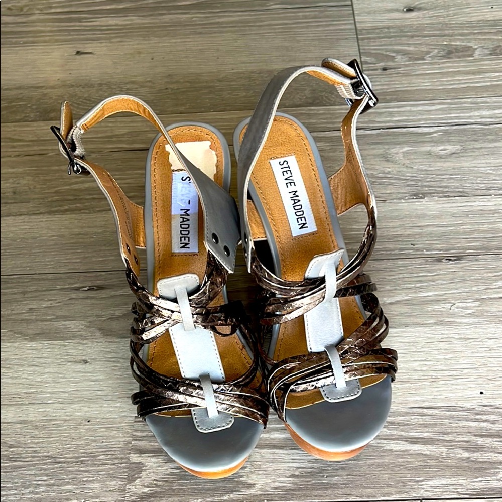 Steve Madden gray metallic strappy wedge sandals